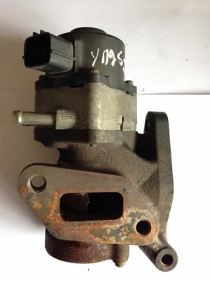 nissan navara egr valve.JPG