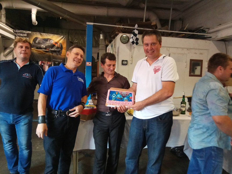 СиБирЬ поздравляет Первую Внедорожную Поликлинику с Днём Рождения.jpg (1.59 МБ) 4864 просмотра СиБирЬ поздравляет Первую Внедорожную Поликлинику с Днём Рождения.jpg